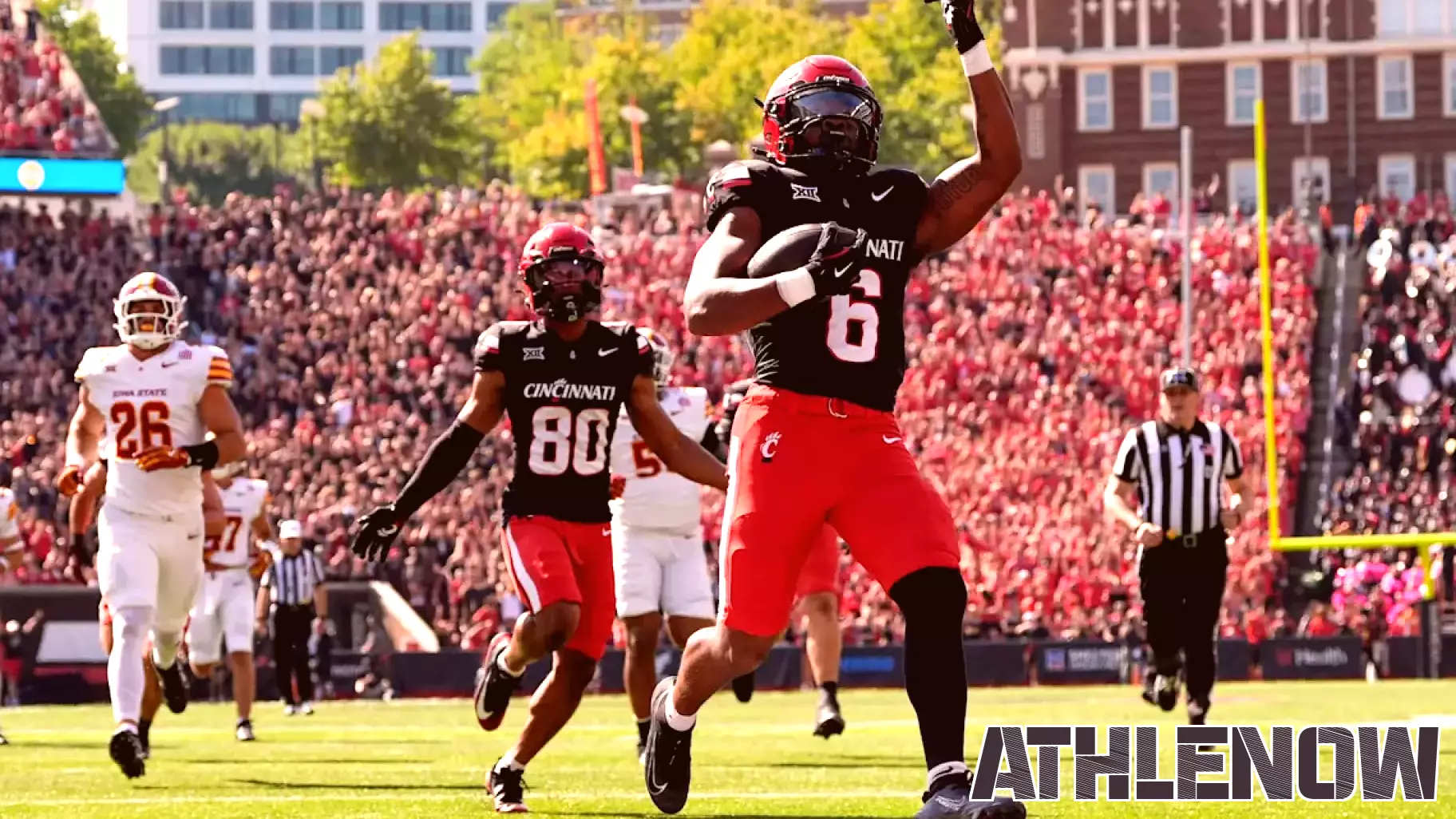 Cincinnati Shakes Up Big 12 Race with Upset Over No. 14 Iowa State