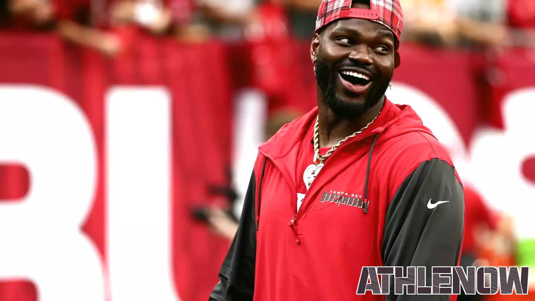 Shaquil Barrett Aims for a Comeback in 2025