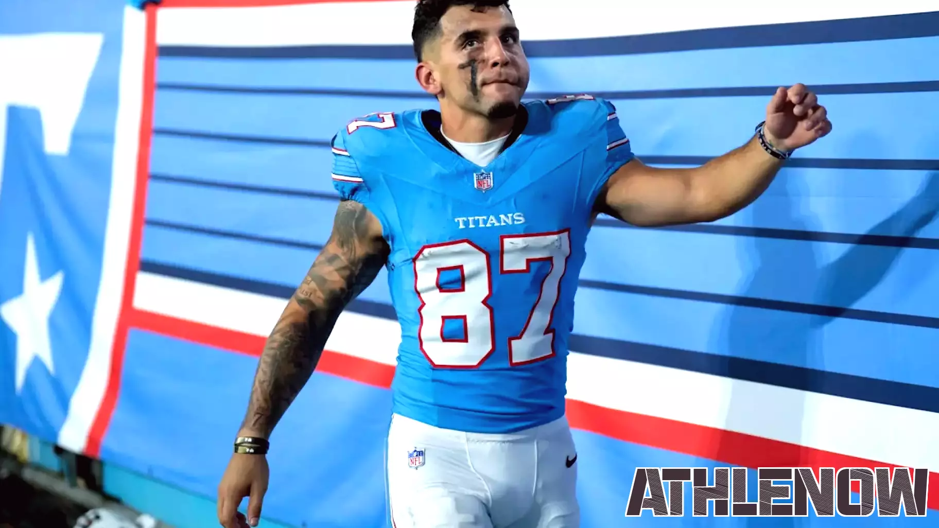 Titans shuffle practice squad: add cornerback, re-sign Xavier Restrepo
