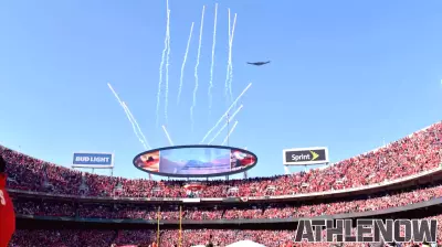 Kansas City Hosts Philadelphia in Exciting NFL Week 2 Matchup
